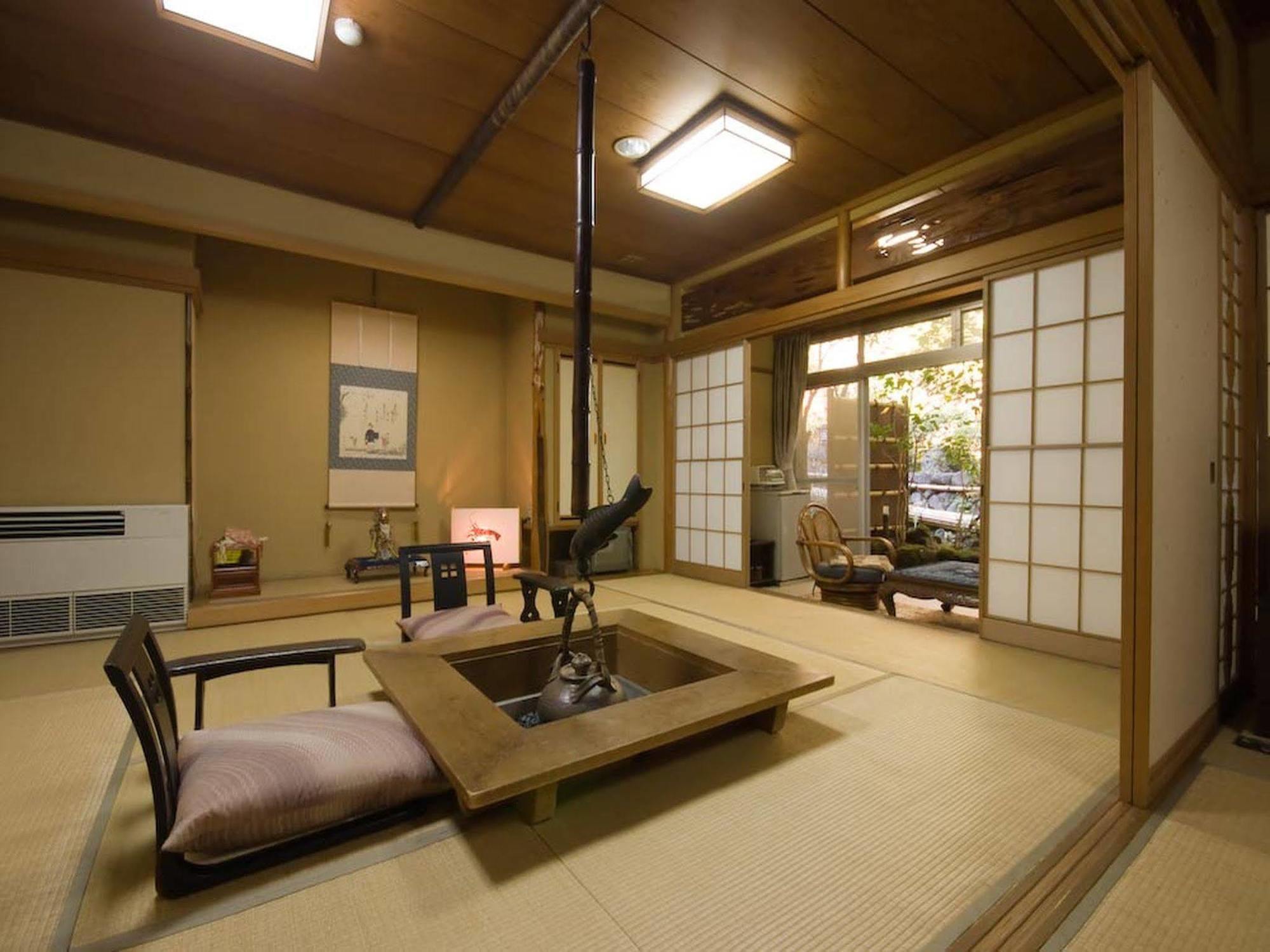 Yugawara Onsen Ryokan Uohan Eksteriør billede